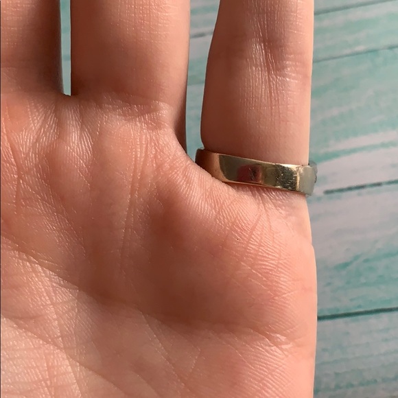 Ring - Picture 3 of 3